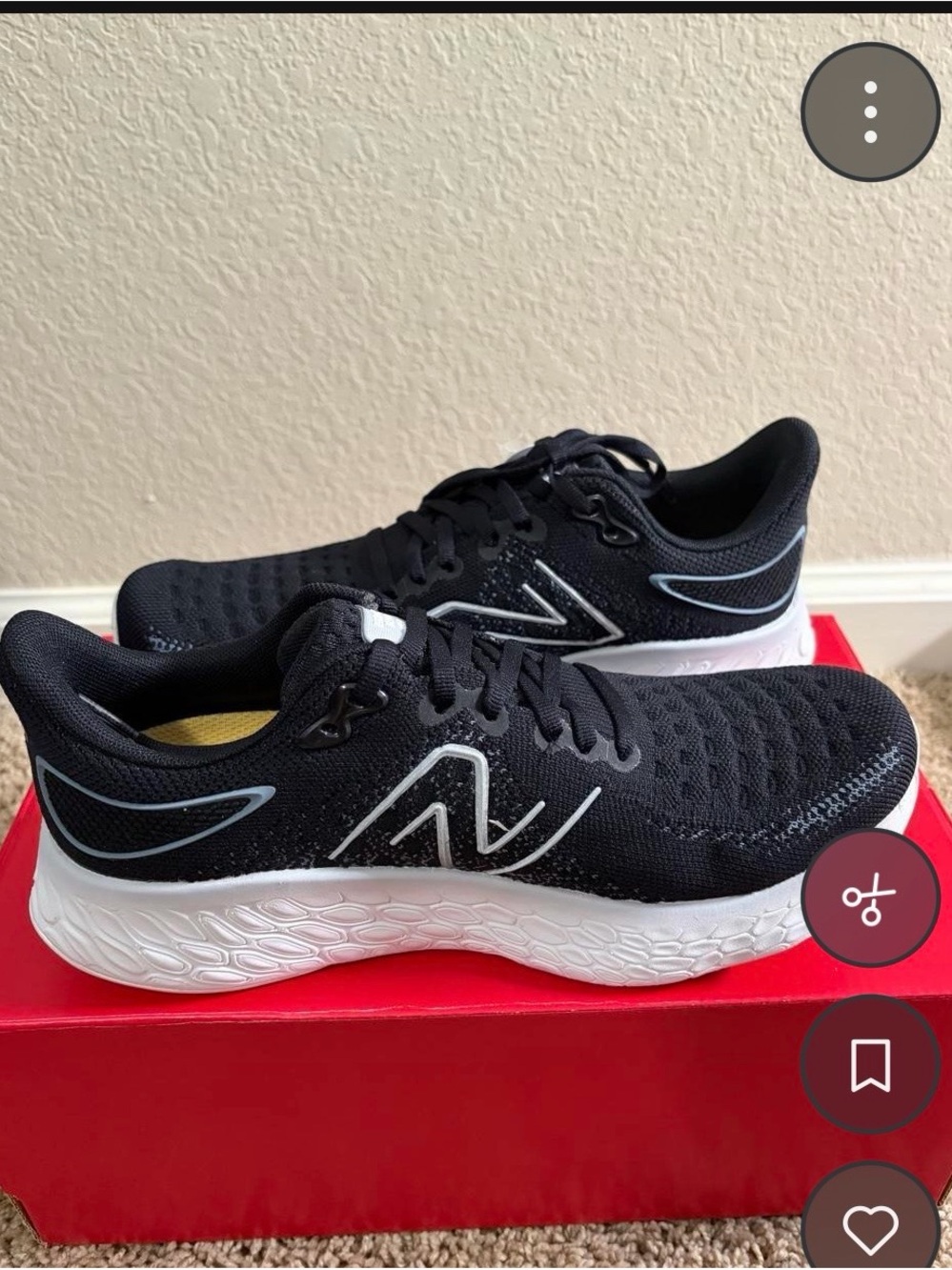 New Balance Black & White Women’s 1080 V12 Fresh Foam Athletic Running Shoes